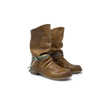 MATILDE Hoher Stiefel aus Nubukleder mit Spitze