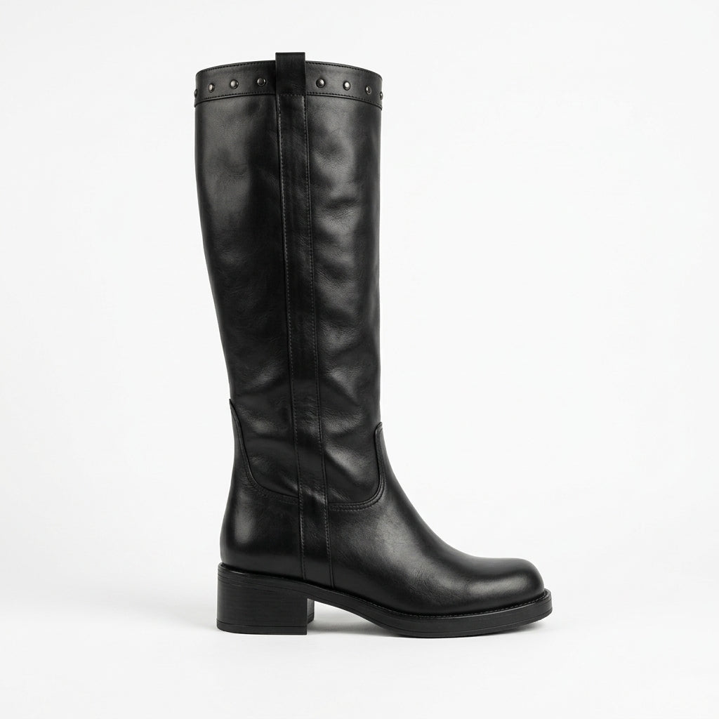 Vyjoù Stivali Alti Donna in Pelle Nera Punta Quadrata Tacco Largo Basso con Borchie - Lavorazione artigianale Made in Italy
