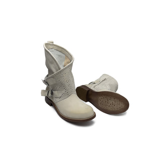 CREMA perforierte beige Nubuk-Stiefelette