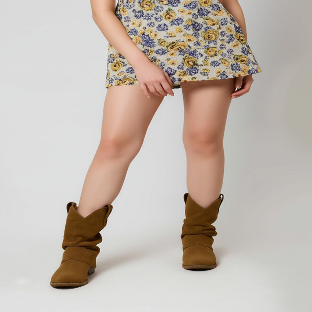 LOVE Stiefelette mit Absatz aus WILDLEDER