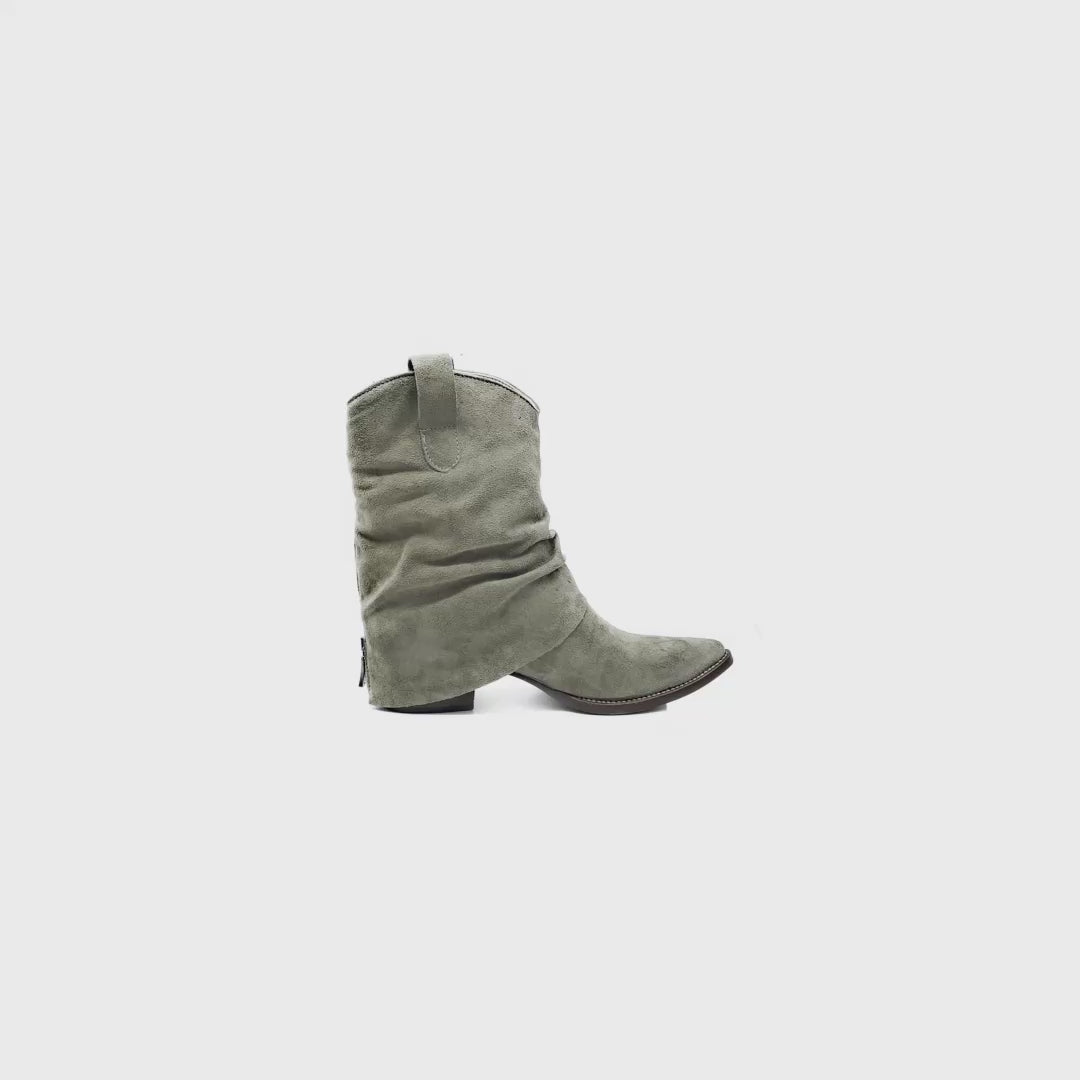 LOVE Stivaletto con tacco in CAMOSCIO TAUPE