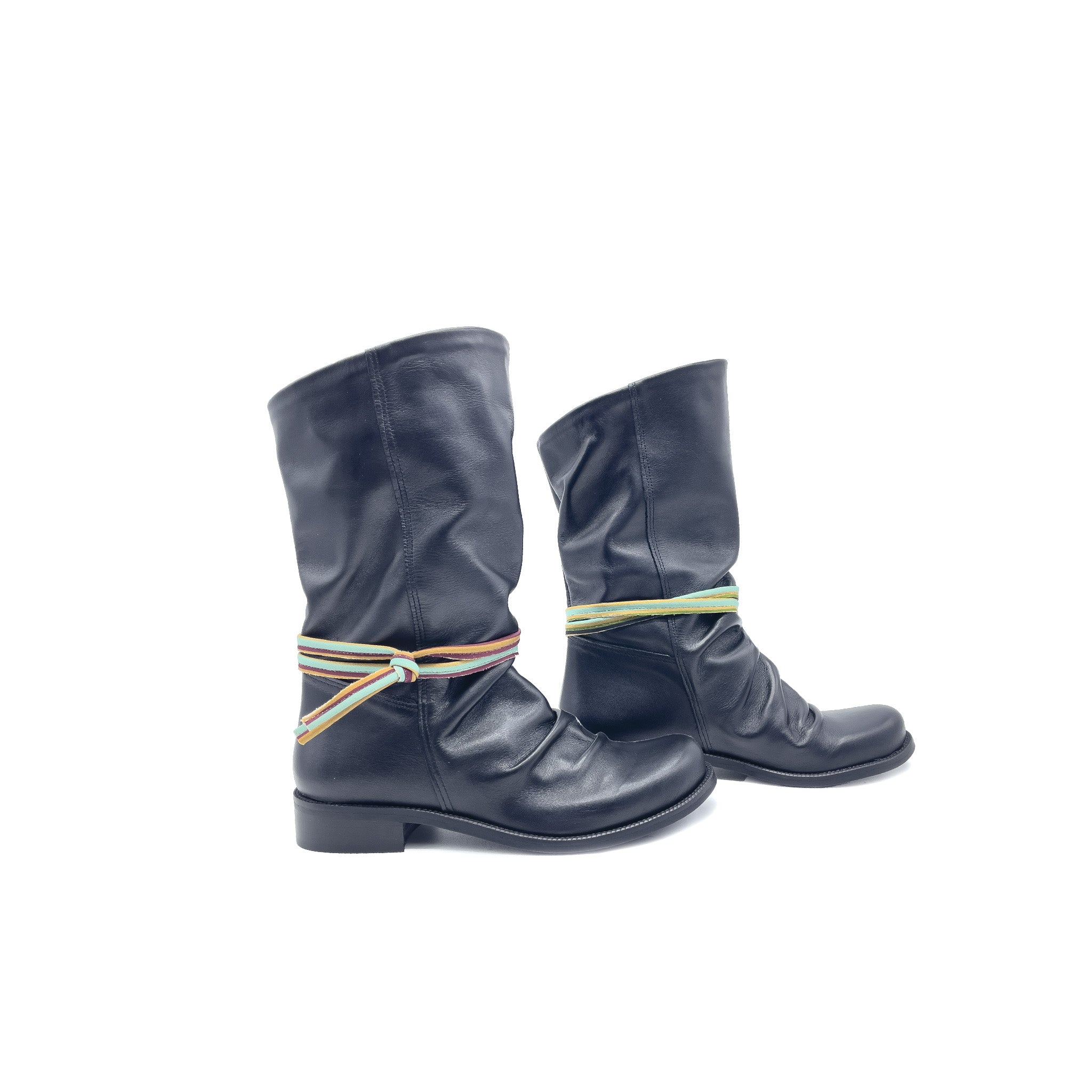 BEATRICE Stiefel aus NUBUKLEDER mit Spitze