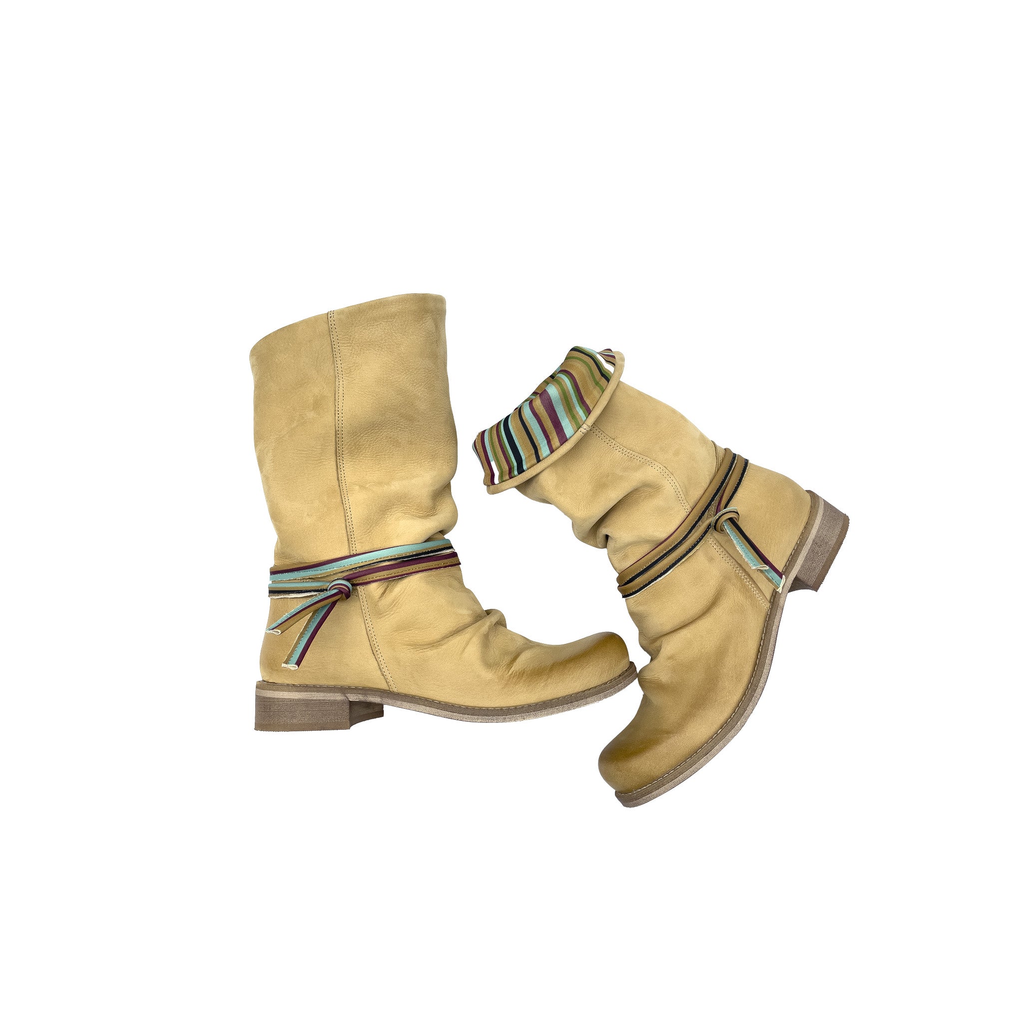 BEATRICE Stiefel aus NUBUKLEDER mit Spitze